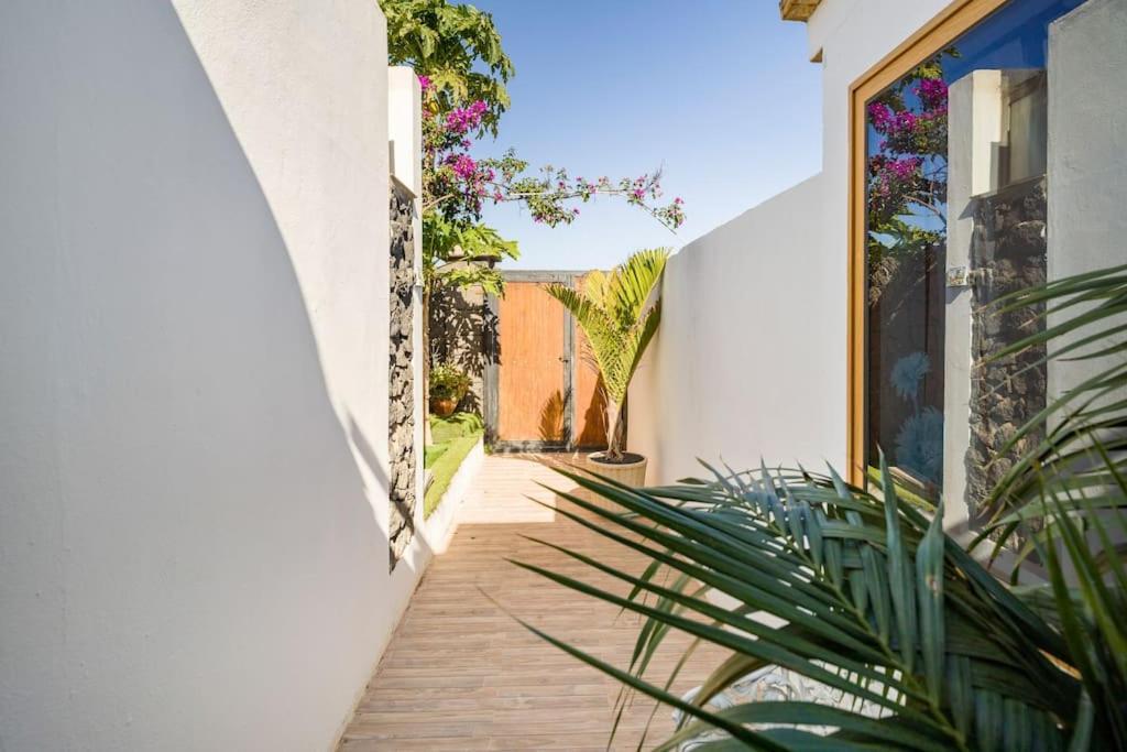 Villa La Isla By Rentaholidayslanzarote Playa Blanca  Exterior foto