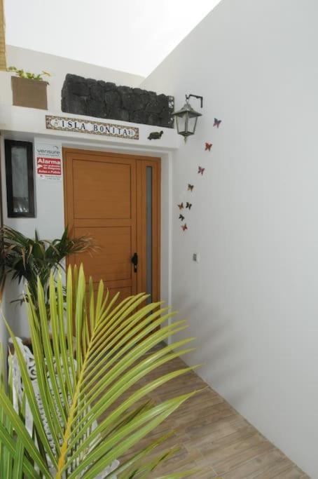 Villa La Isla By Rentaholidayslanzarote Playa Blanca  Exterior foto